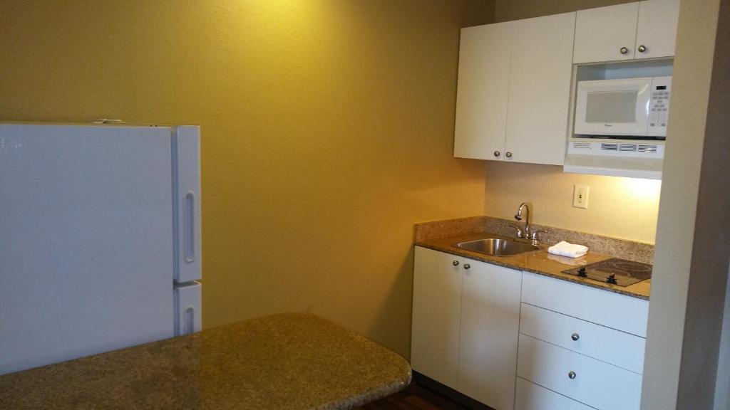 Room image 1